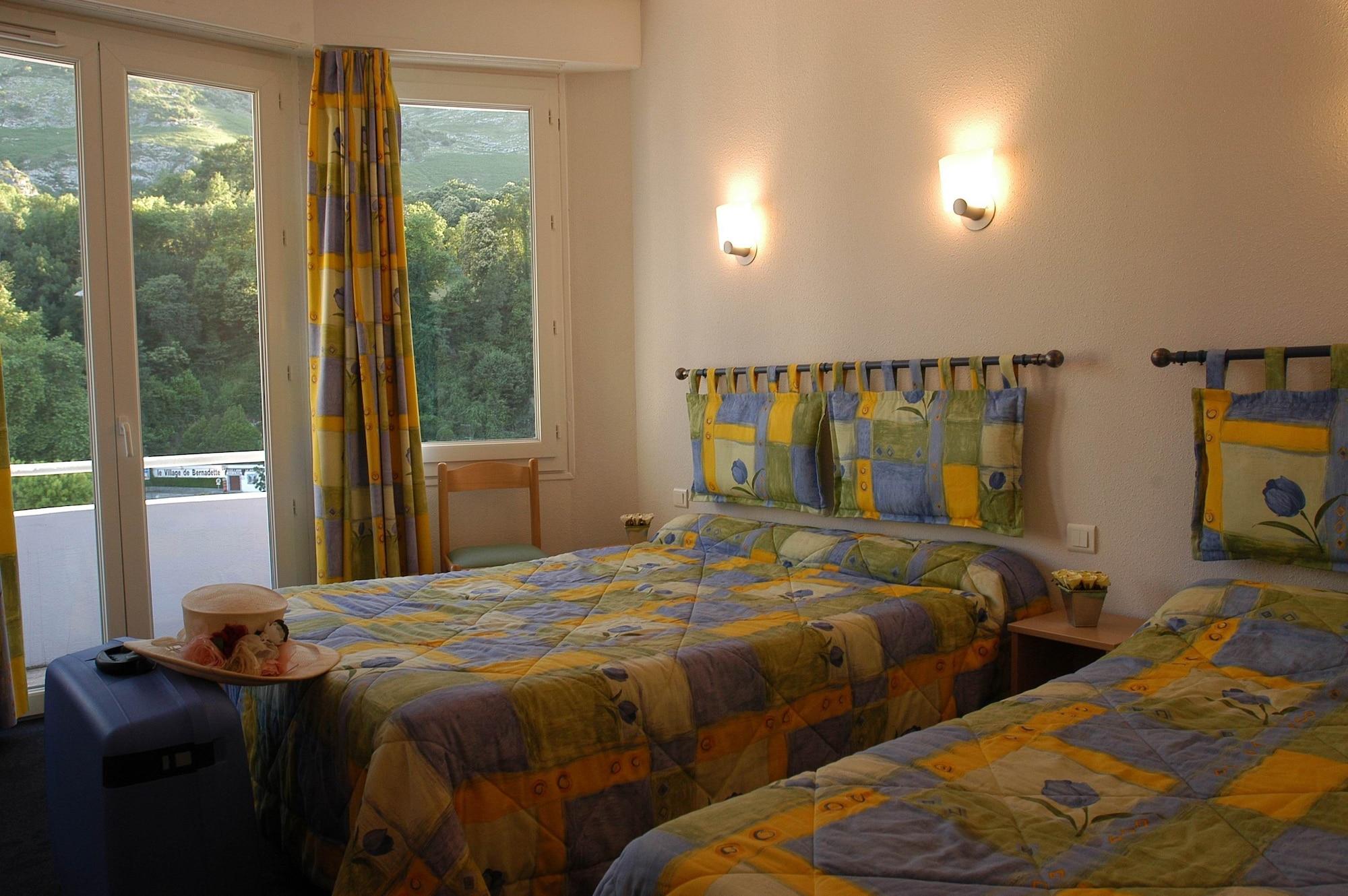 Hotel Esplanade Eden ลูร์ด ภายนอก รูปภาพ