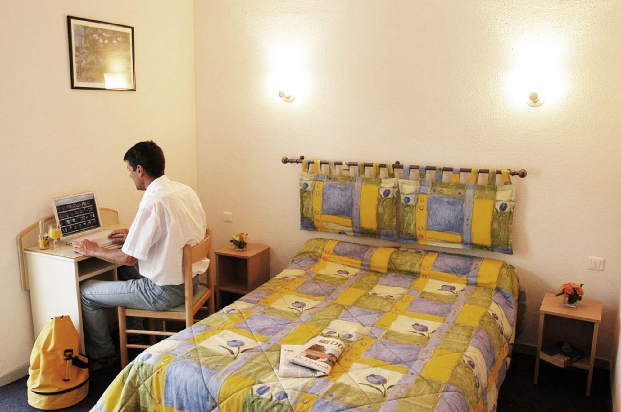 Hotel Esplanade Eden ลูร์ด ภายนอก รูปภาพ